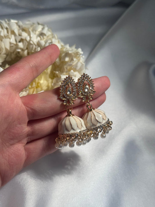Booti Rang-e-desi white