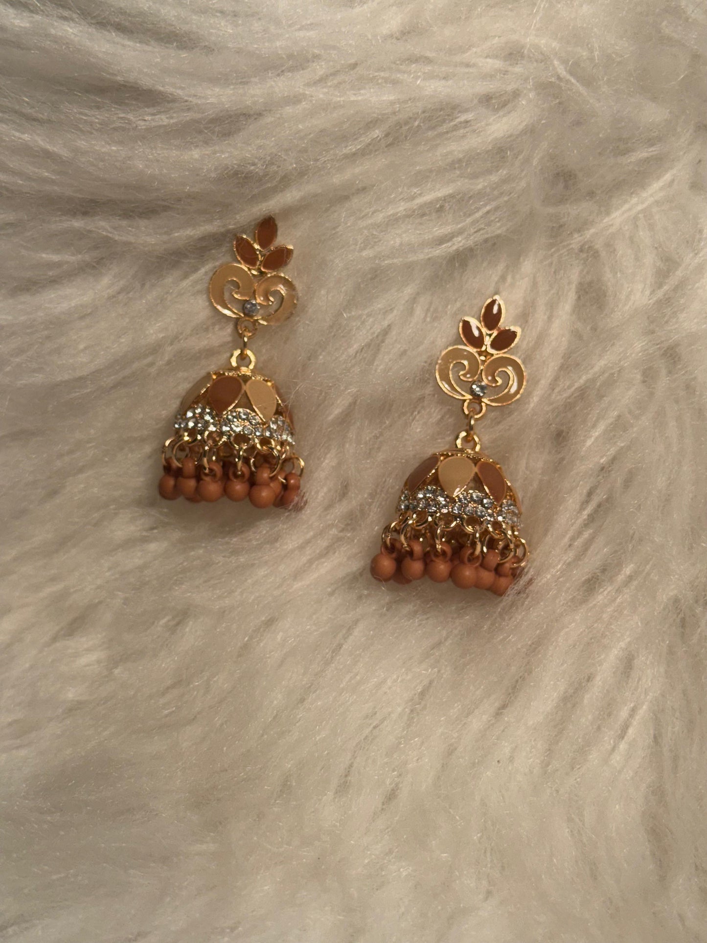 Teen Booti Rang-e-desi brown