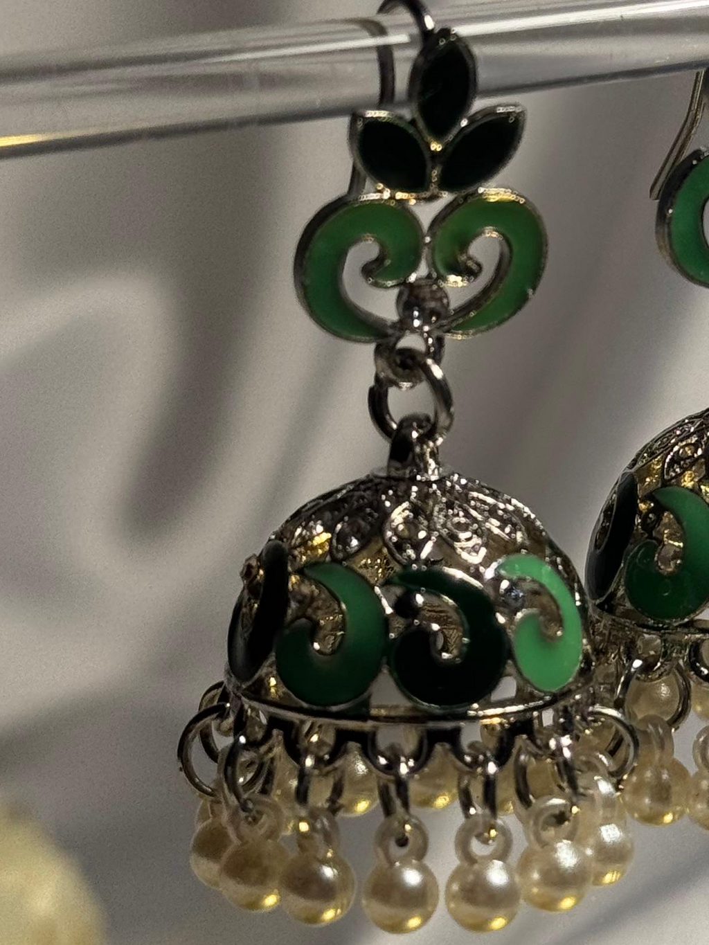 Teen Booti silver Rang-e-desi green