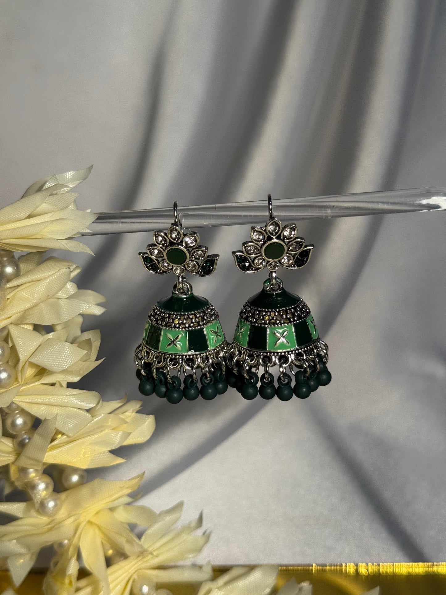 Phool booti Rang-e-desi green