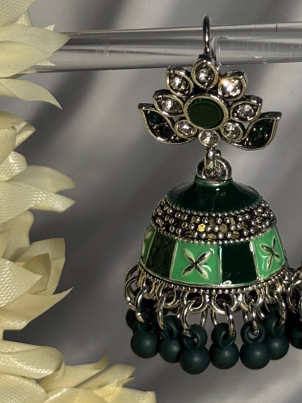 Phool booti Rang-e-desi green