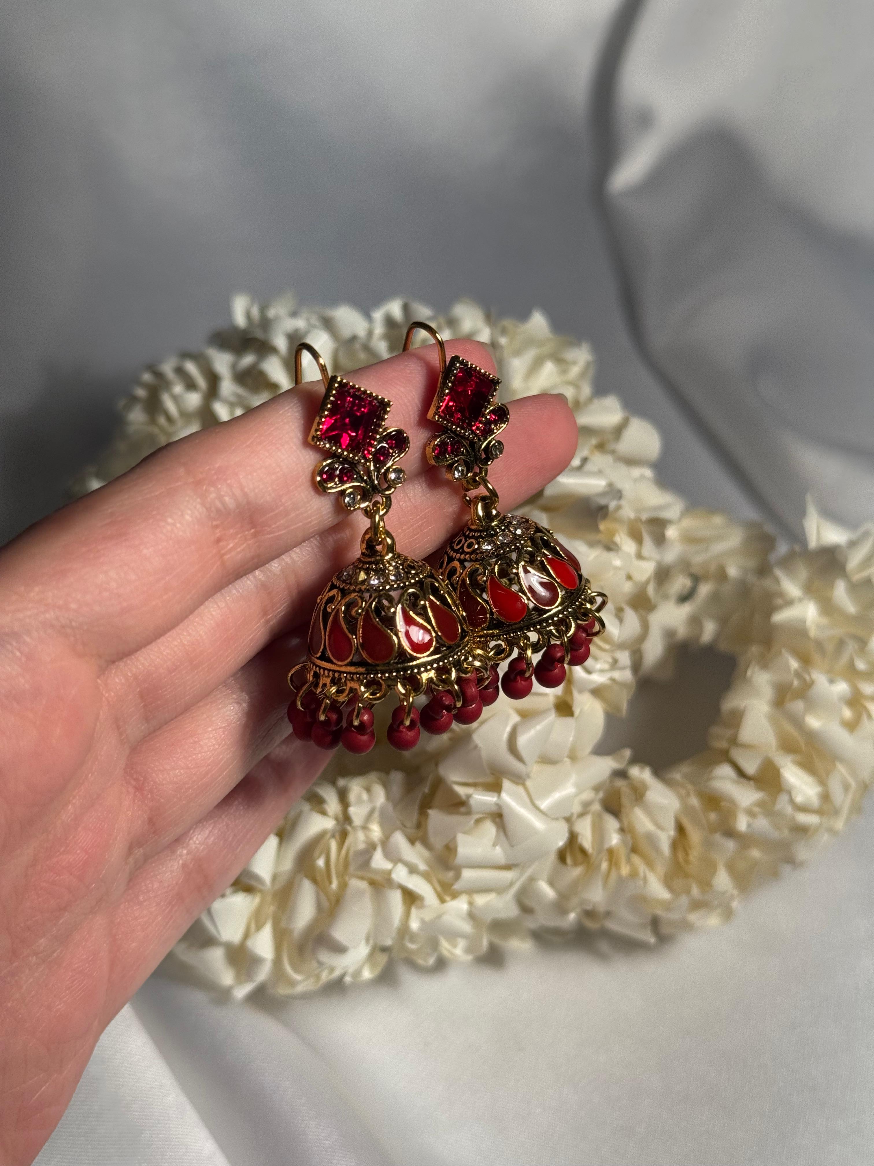 Chakoor booti gold-Rang-e-desi-maroon