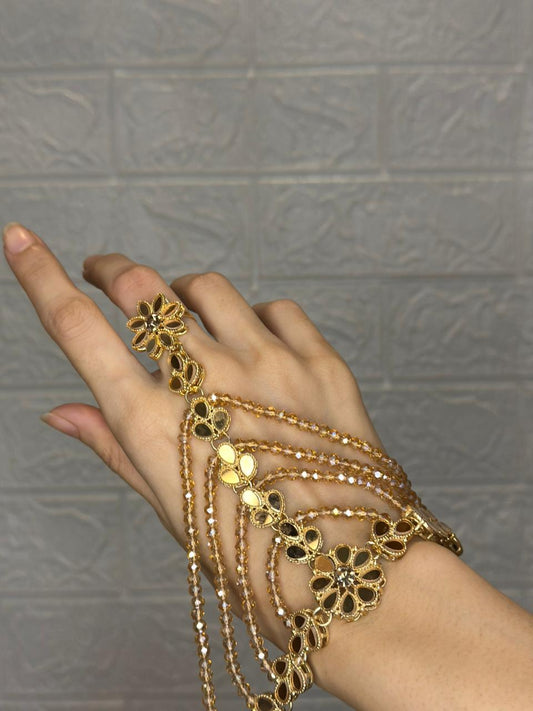 4 layers moti hath phool champagne
