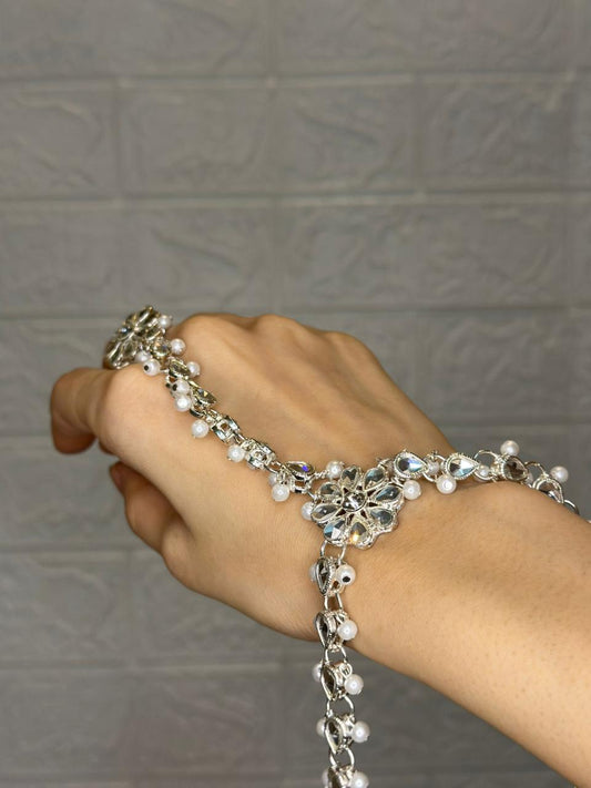 hath phool droplet silver