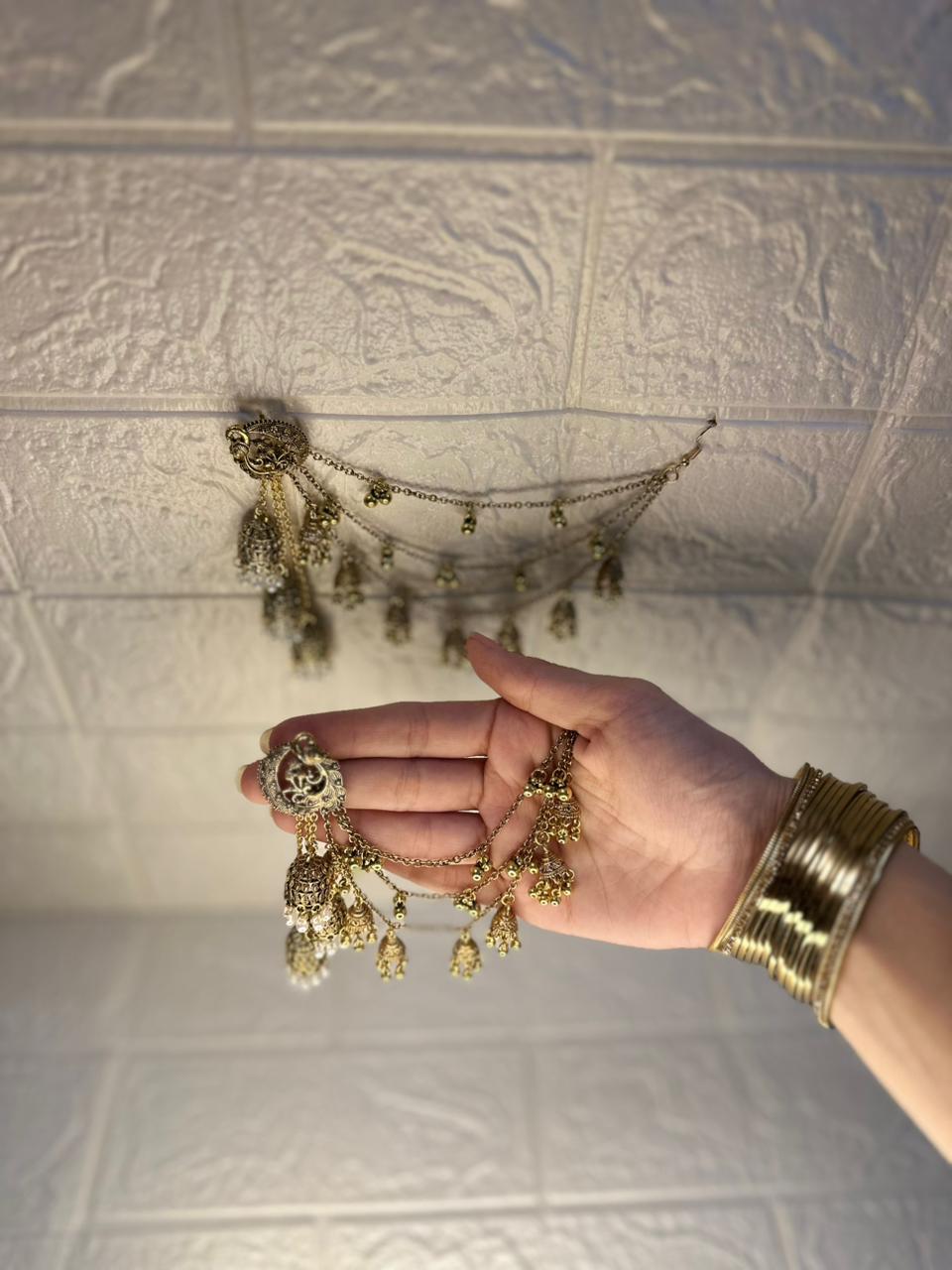 Morni Earrings with Saharay - Gold