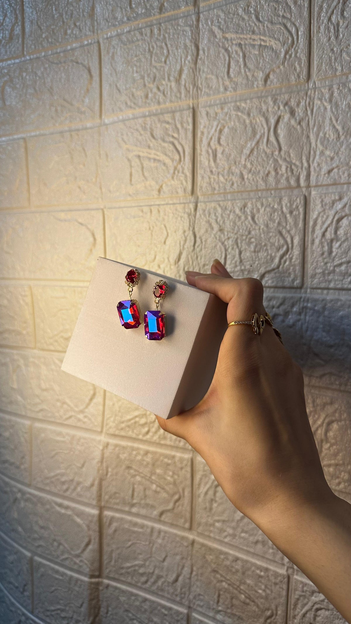 Royal Drop (Maroon)