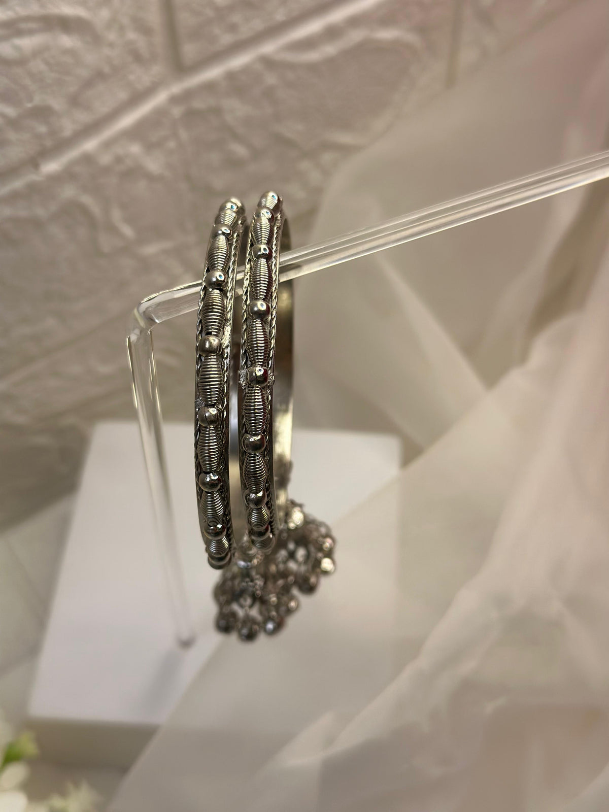 Choti jhumki walay Kaaray (Silver Pair)