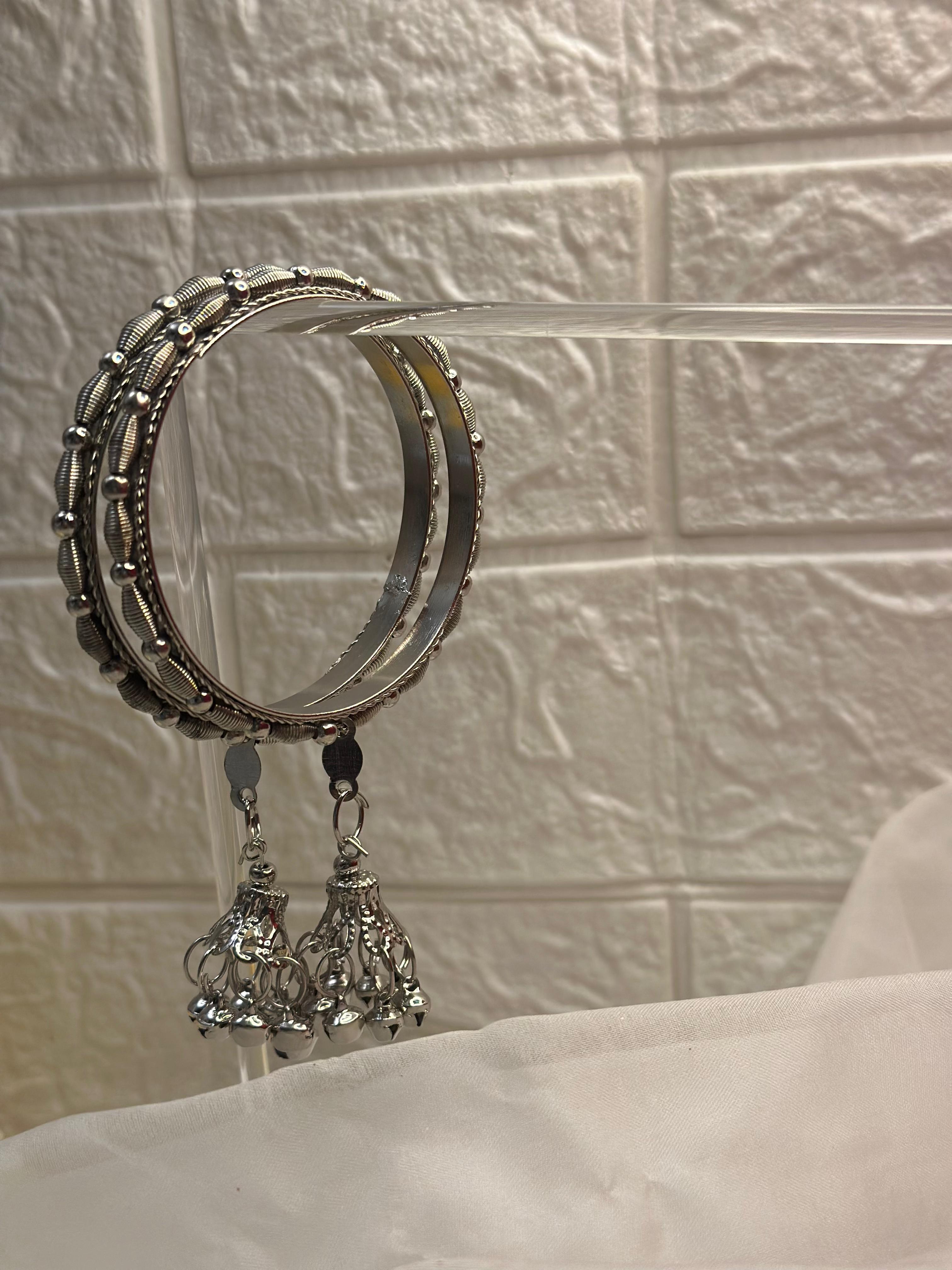 Choti jhumki walay Kaaray (Silver Pair)