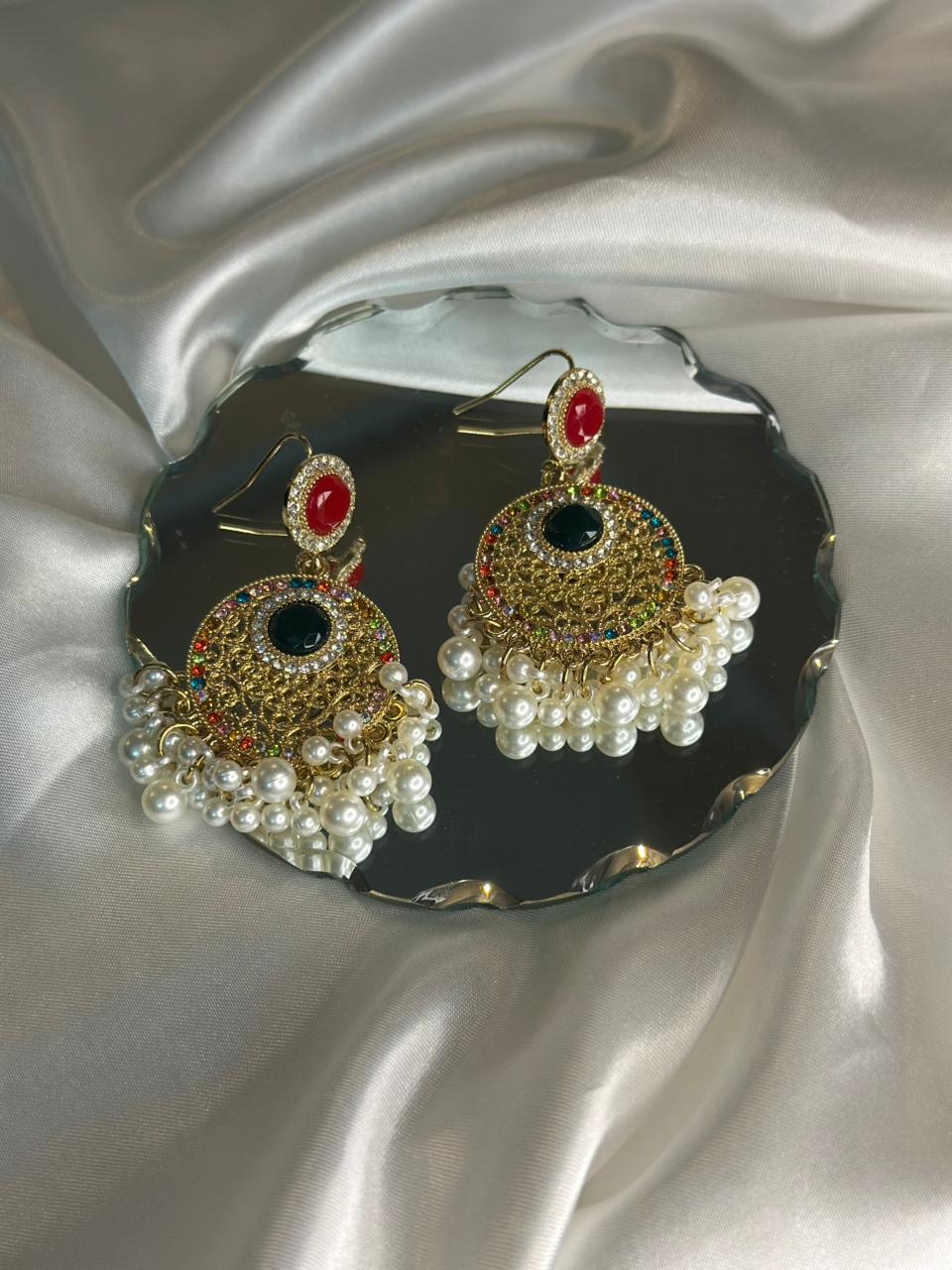 Royale Twin Circle (Red and Emerald)