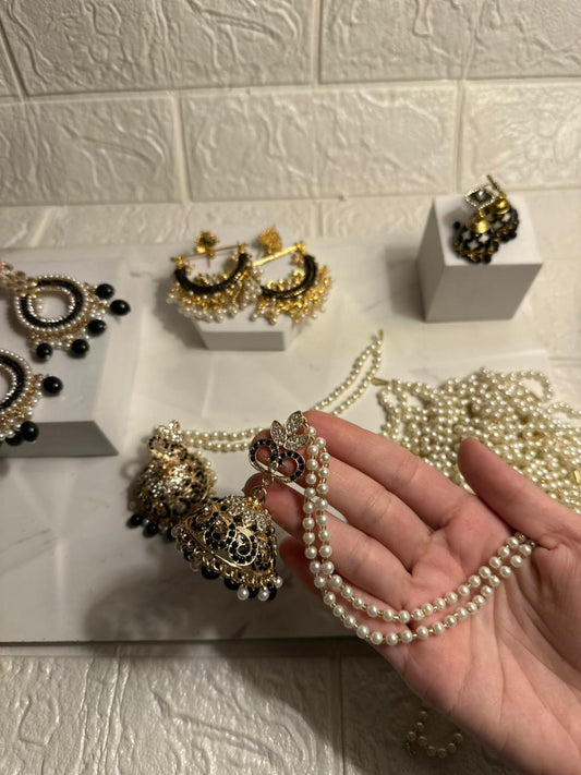 Mehwish-khass gold and black with sahary