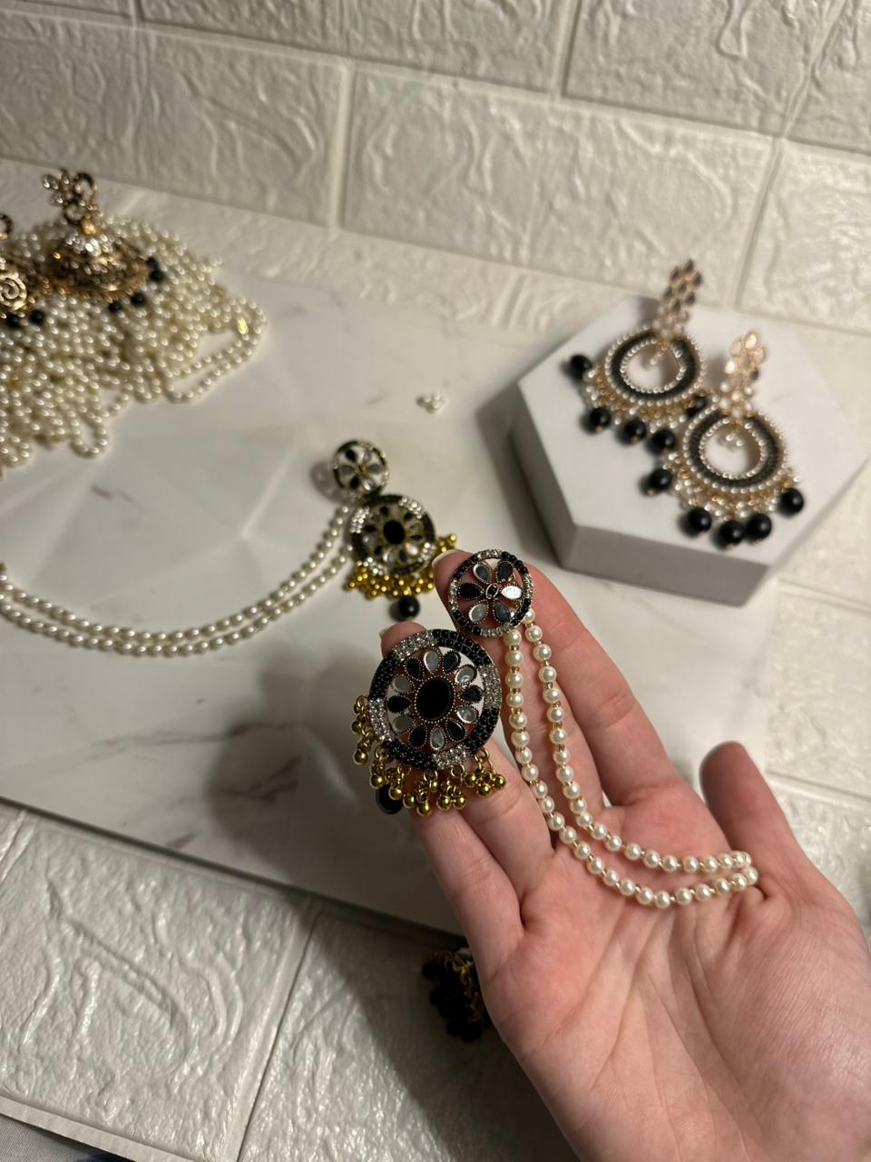 Fatima earring gold and black with saharay