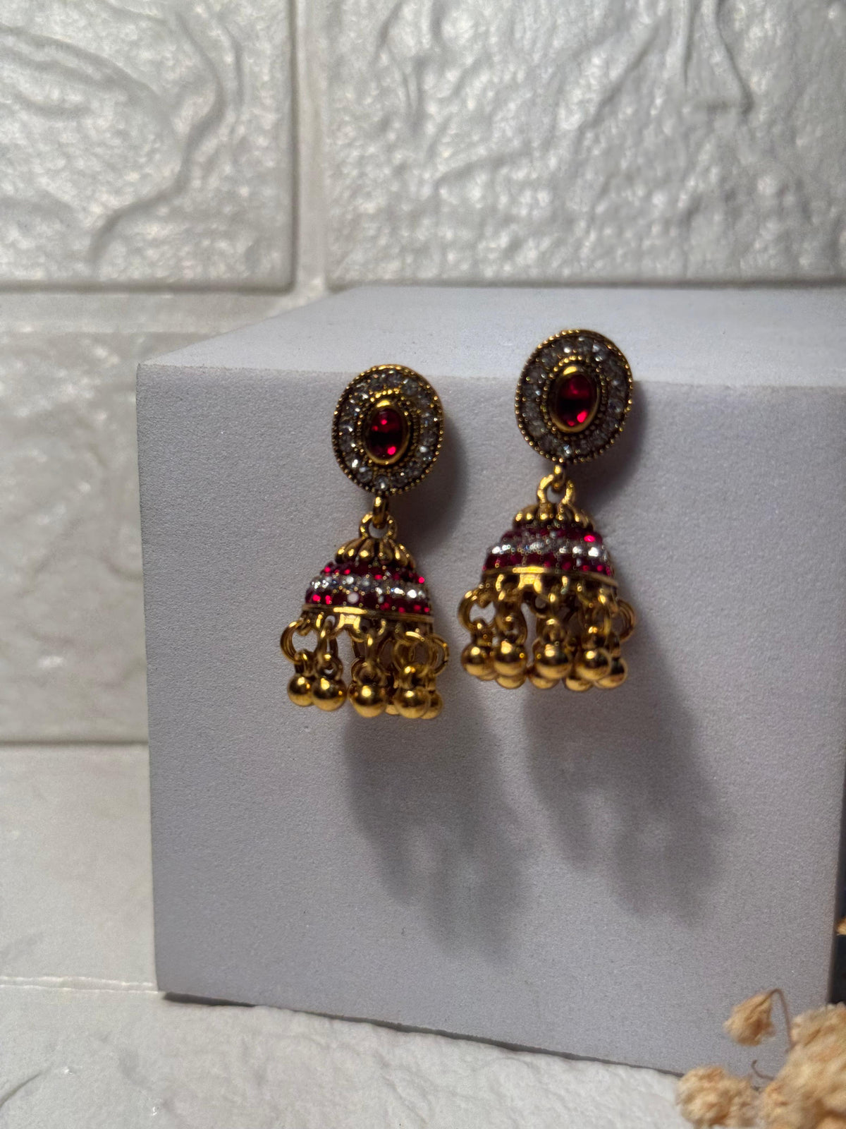 Royal Oval Drops (Red)