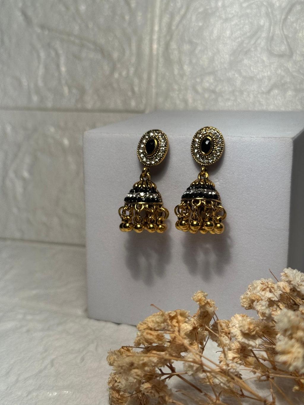 Royal Oval Drops (Gold and Black)
