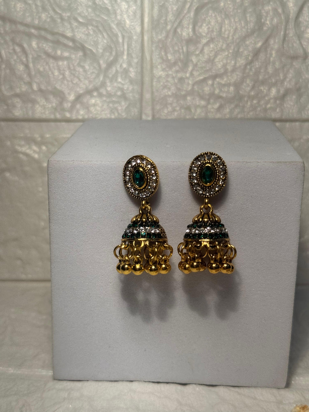 Royal Oval Drops (Gold and Green)