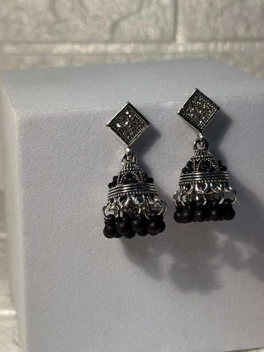 Chakoor Jhumkay (Black)