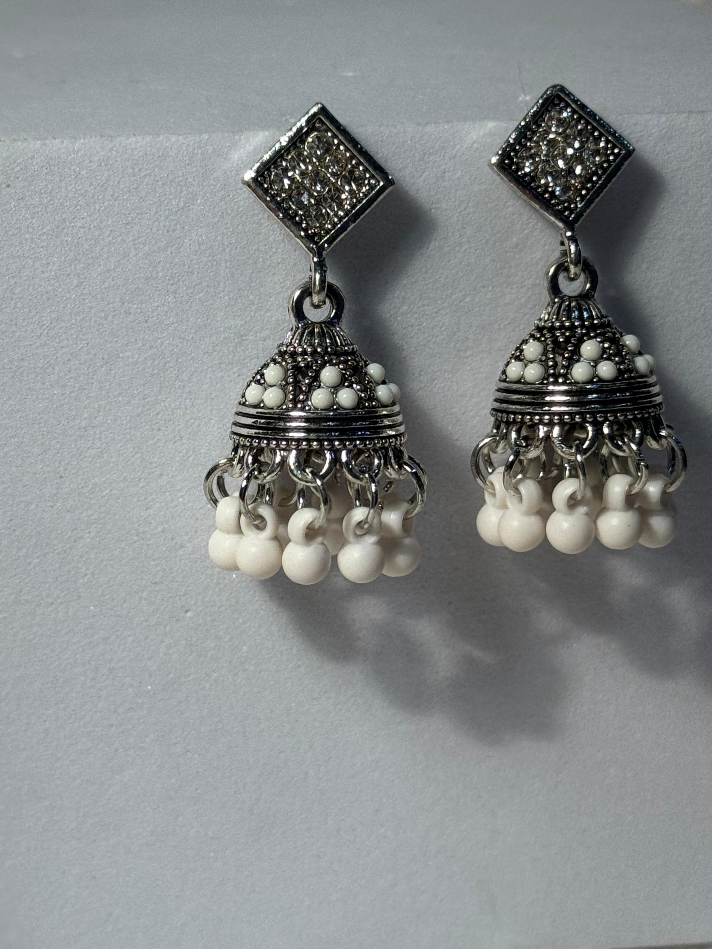 Chakoor Jhumki(White)