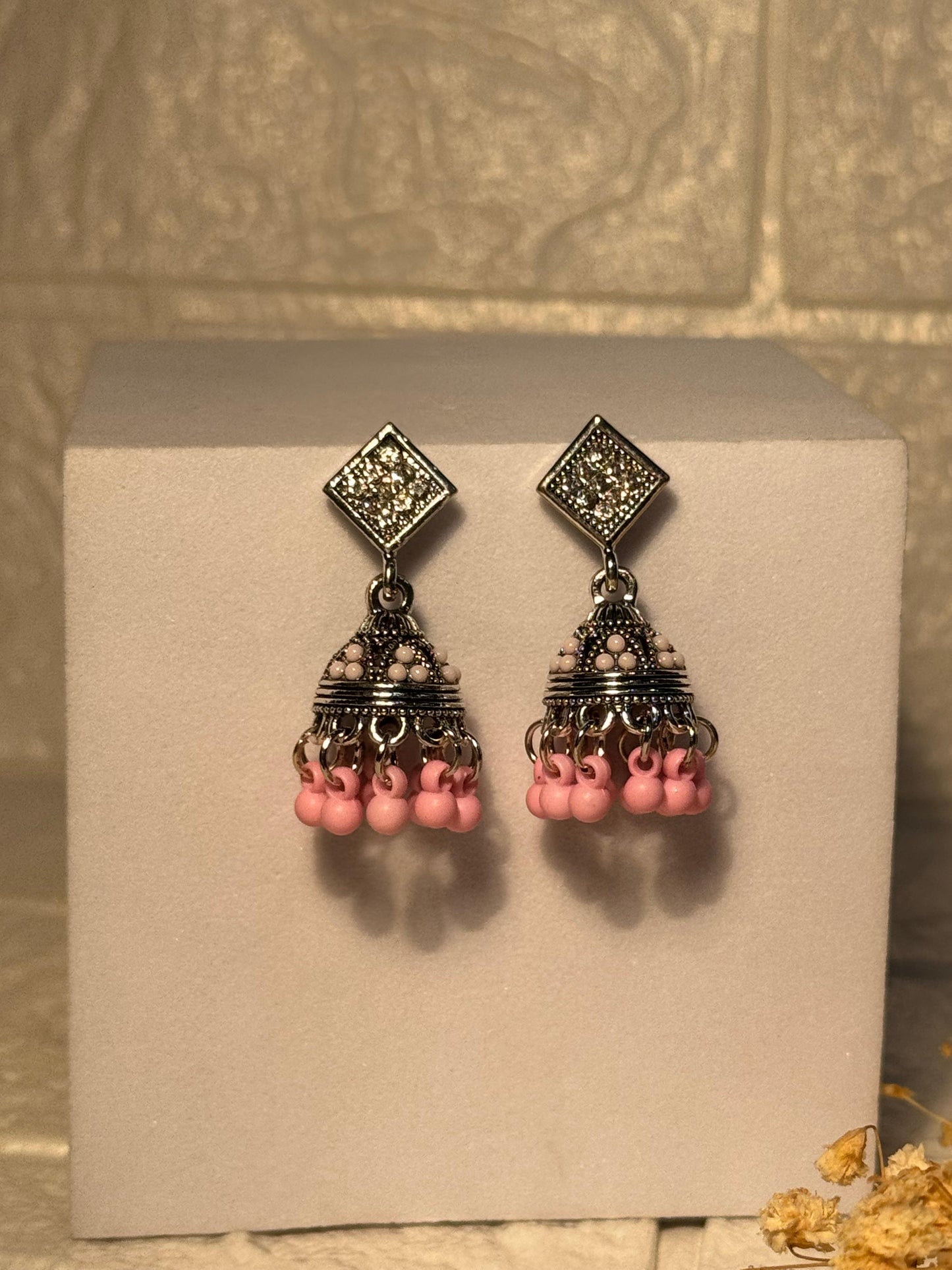 Chakoor Jhumkay (Pink)