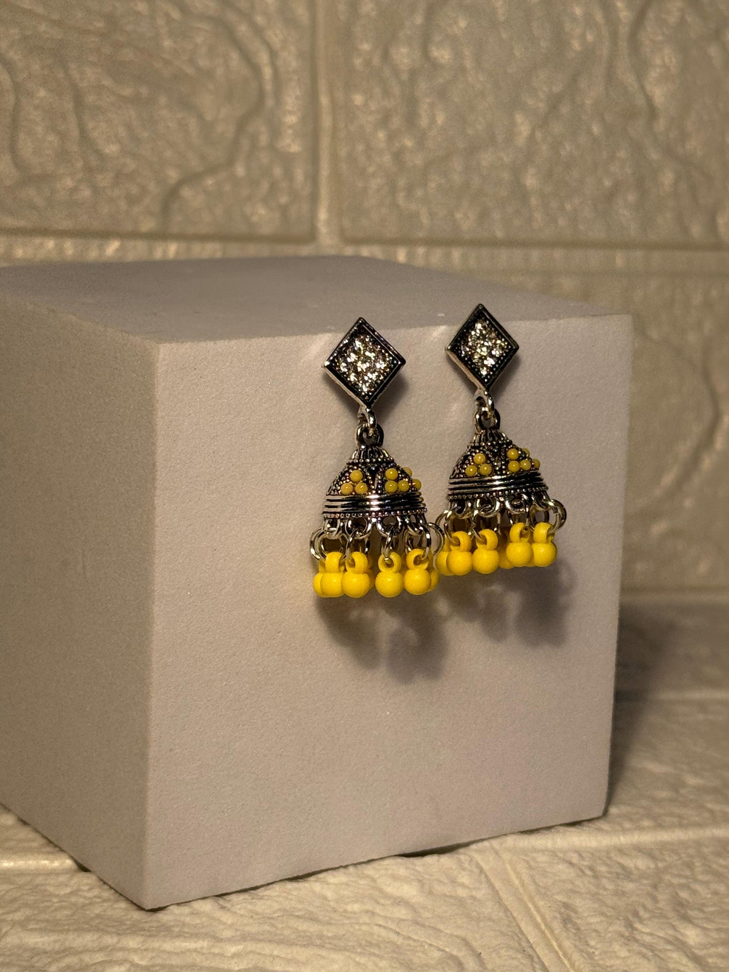 Chakoor Jhumkay (Yellow)