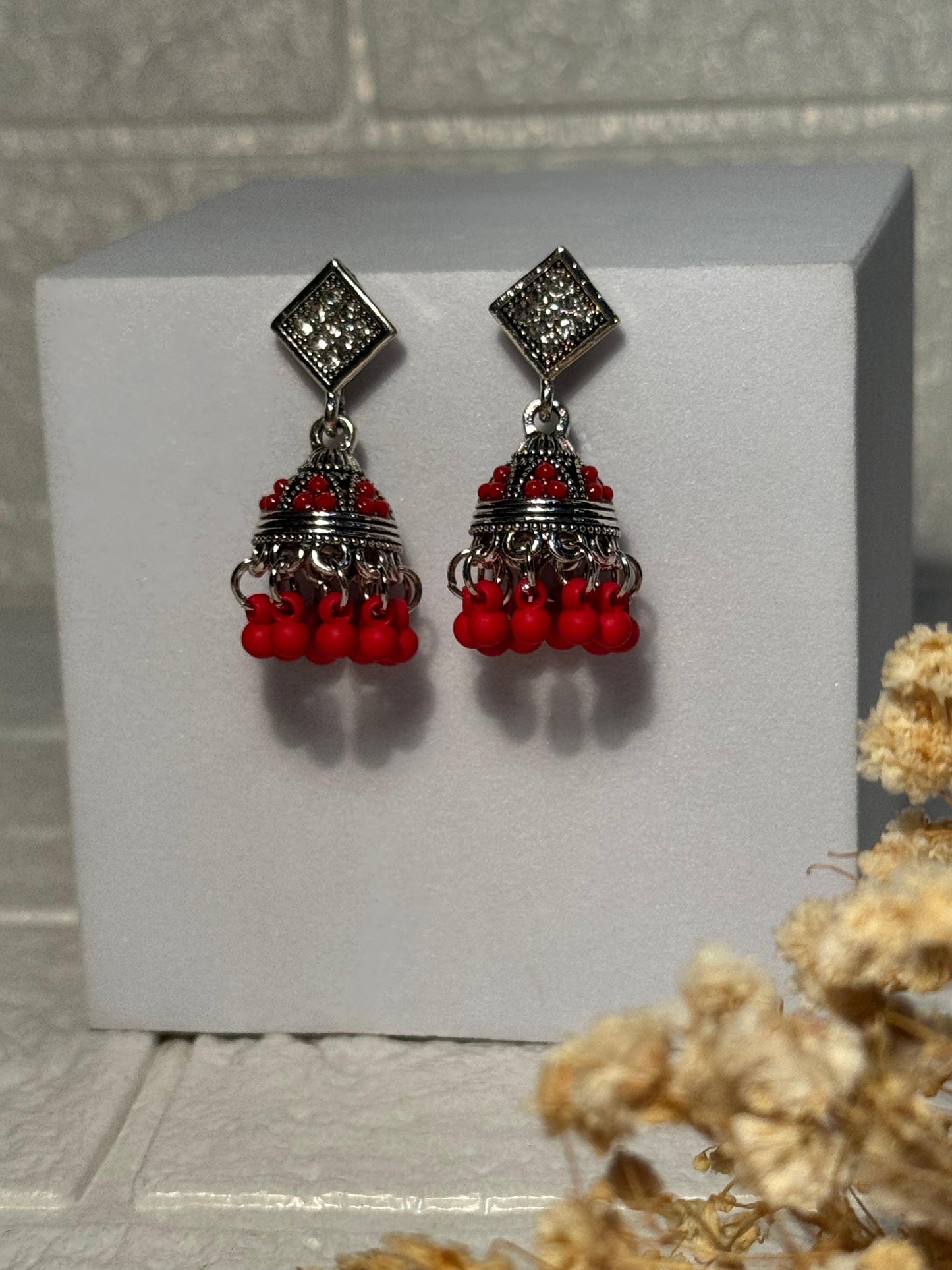 Chakoor Jhumkay (Red)