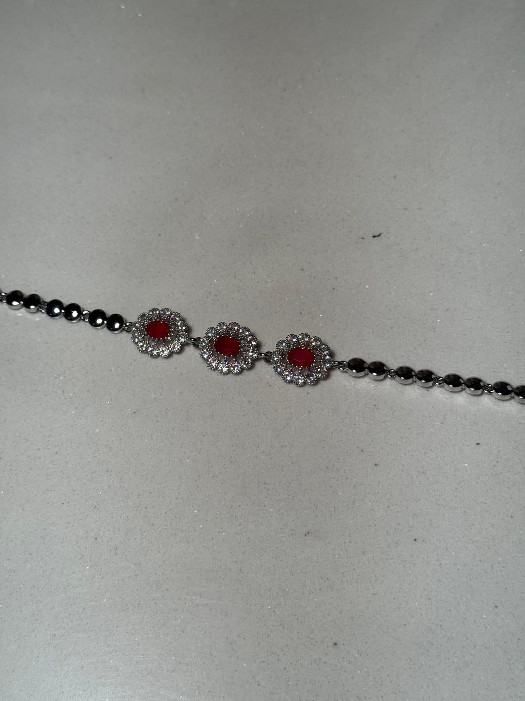 Trio floral bracelet silver and maroon