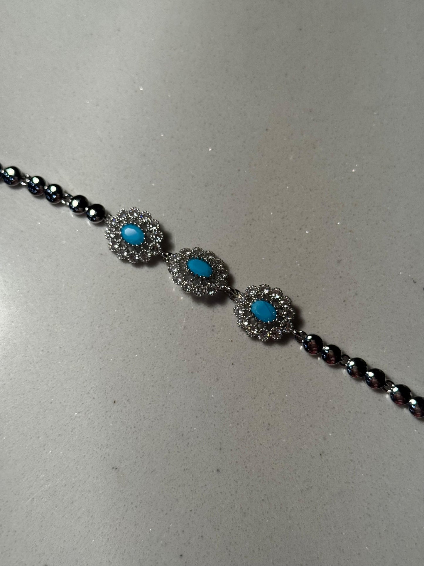 Trio floral bracelet silver and blue