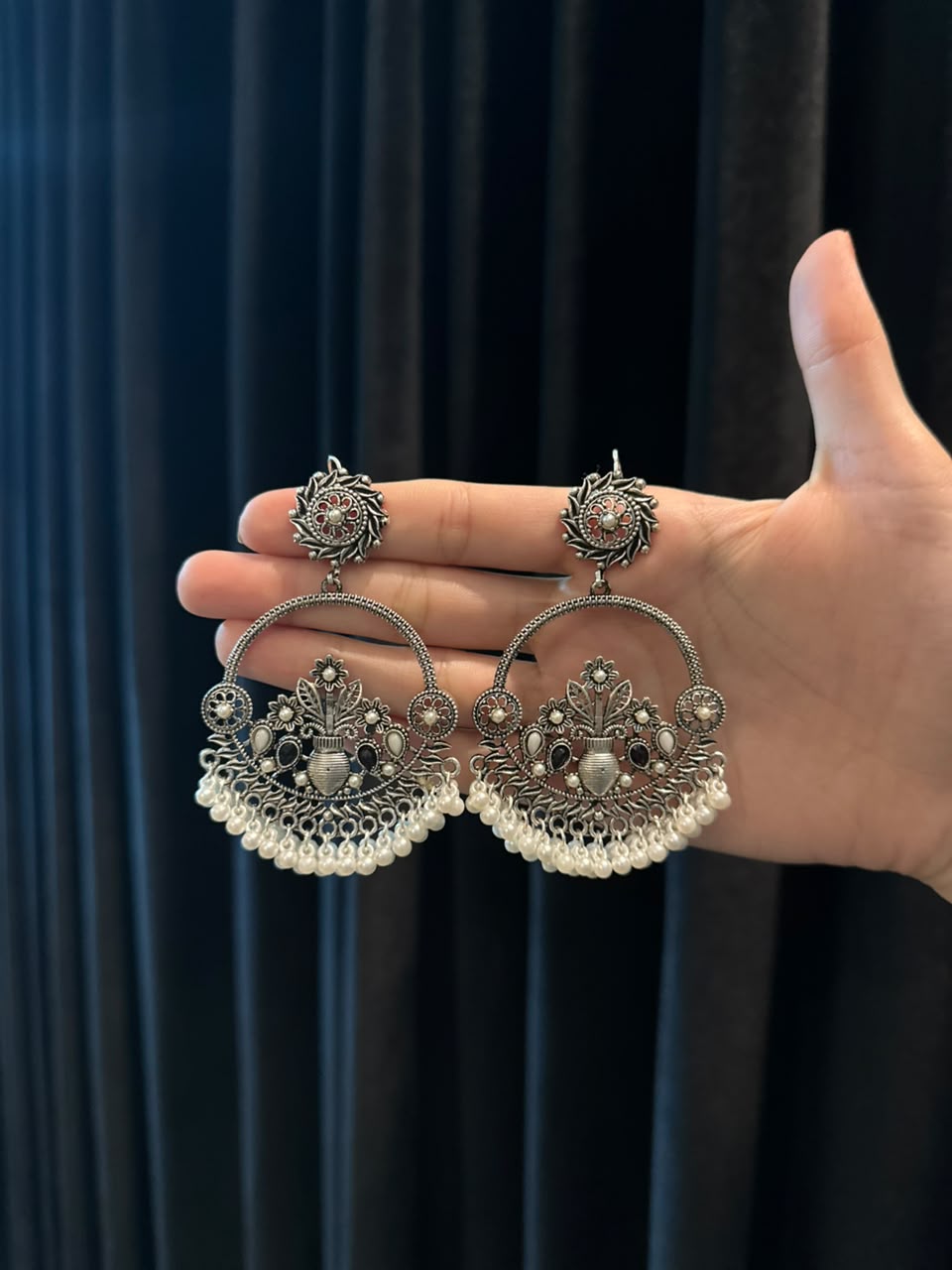 Husan Ara Earrings- Silver (aara collection)