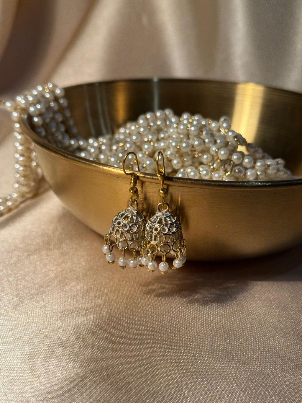Zoya jhumki  white - rozana