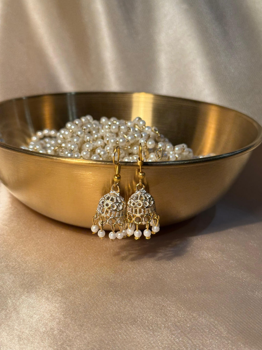 Zoya jhumki  white - rozana