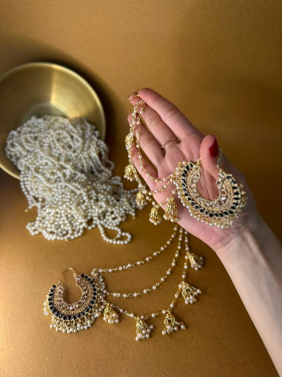 Mahrani earrings with gold saharay