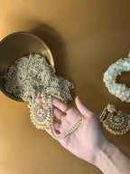 Kundan moti gold with double saharay bundle