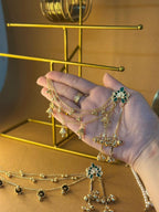 Patang (green and gold) and saharay bundle