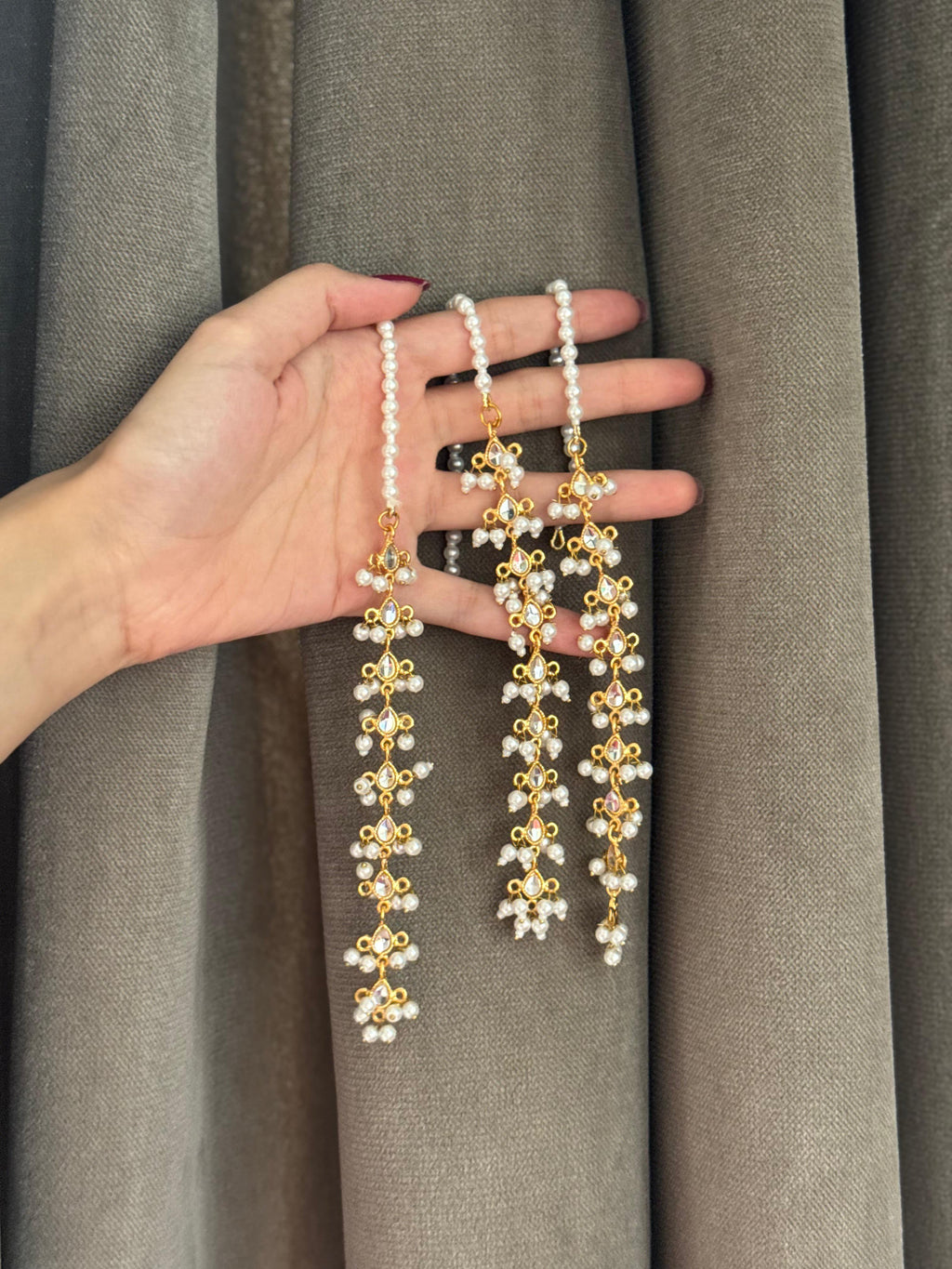 Gold Kundan bindi and earrings set bundle