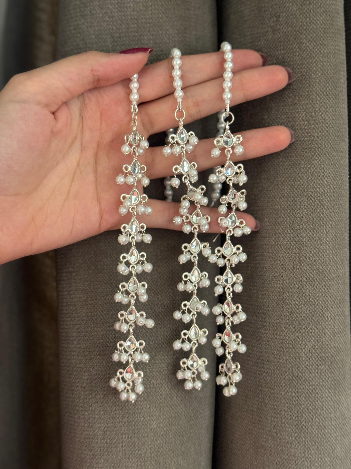 Silver Kundan bindi and earrings set bundle