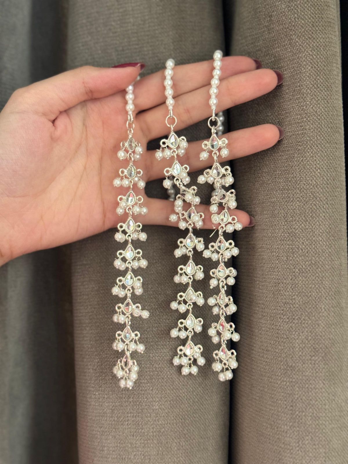 Silver Kundan bindi and earrings set bundle