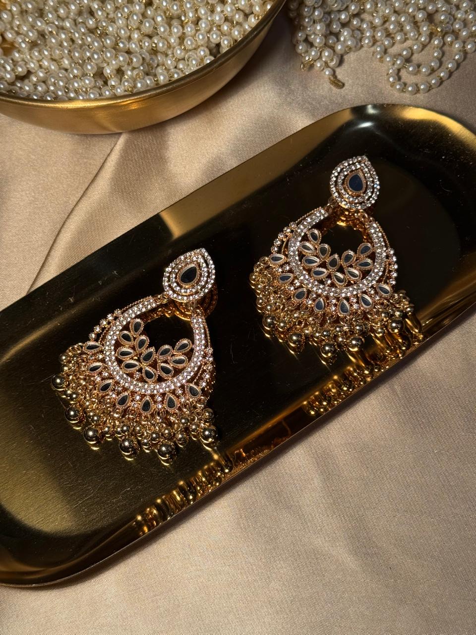Nilofer Earrings - Gold