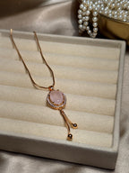 Gold Oval Necklace (Pink)