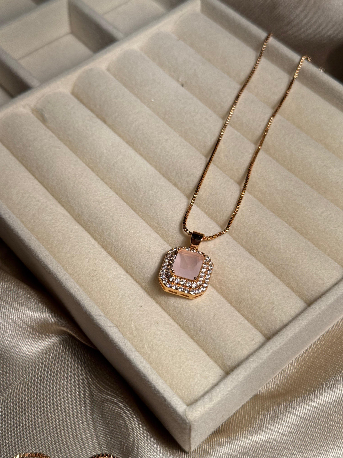 Cushion Pendant Necklace (Pink)