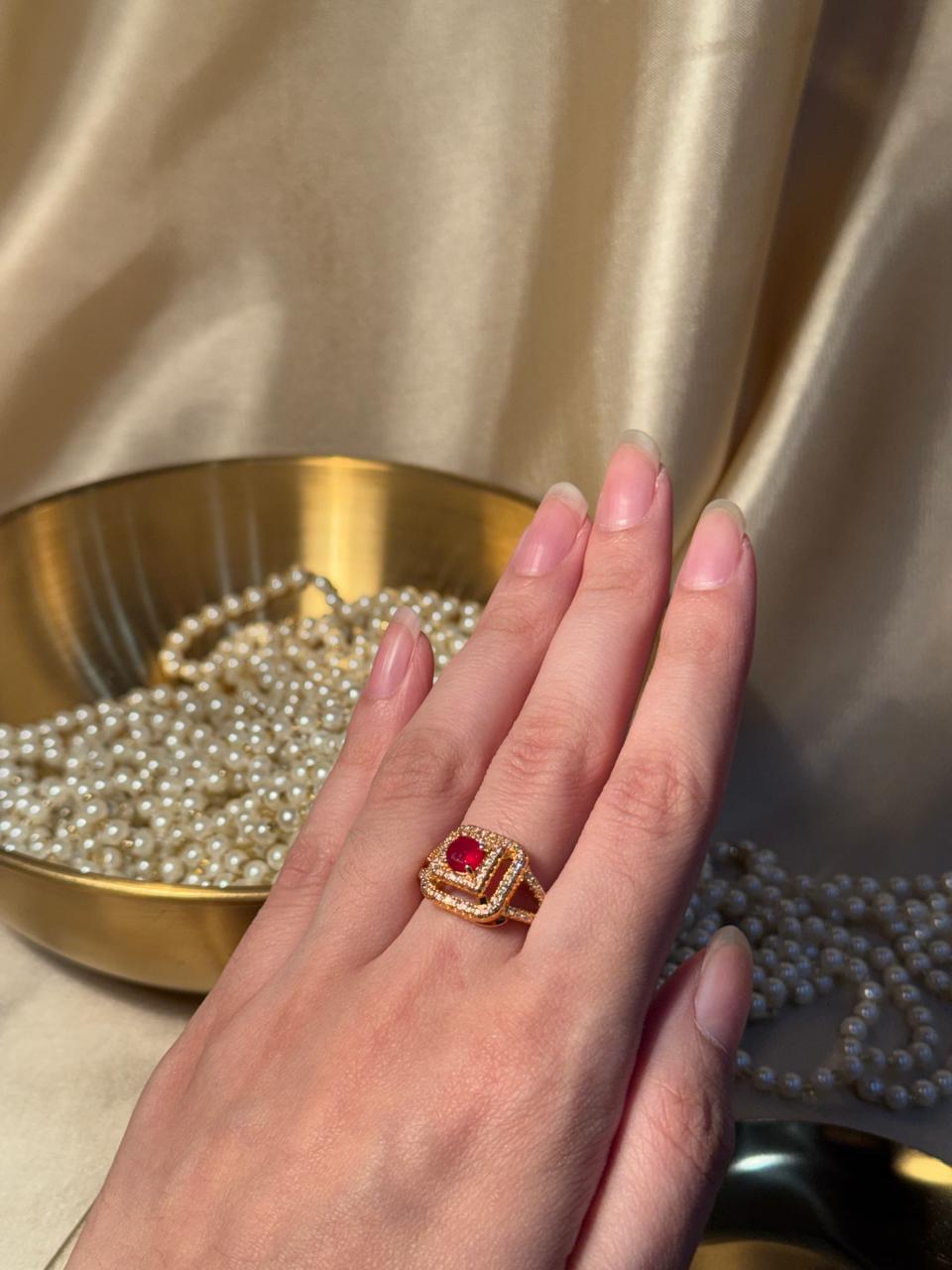 Square Gem Ring Gold - Red