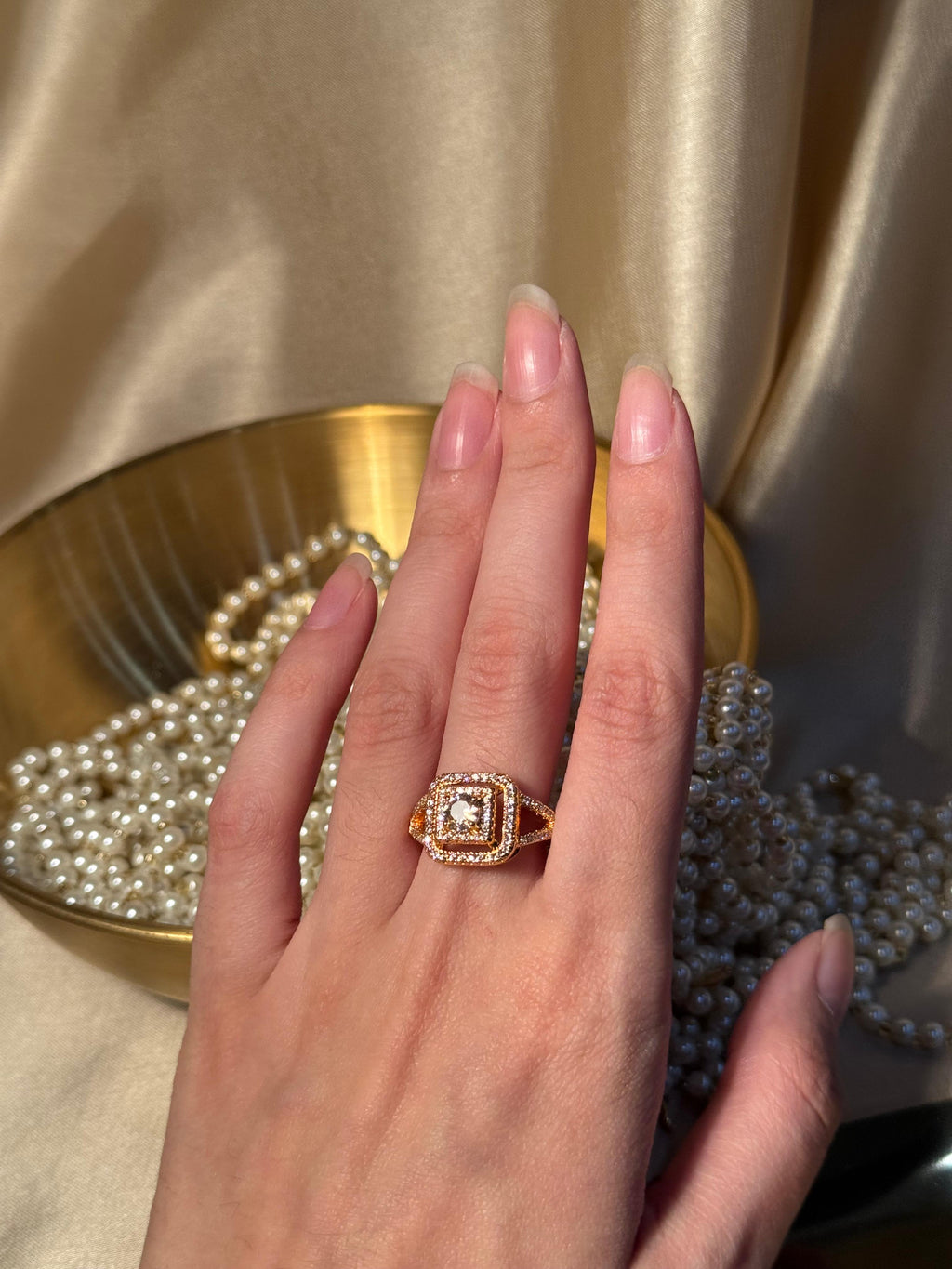 Square Gem Ring Gold