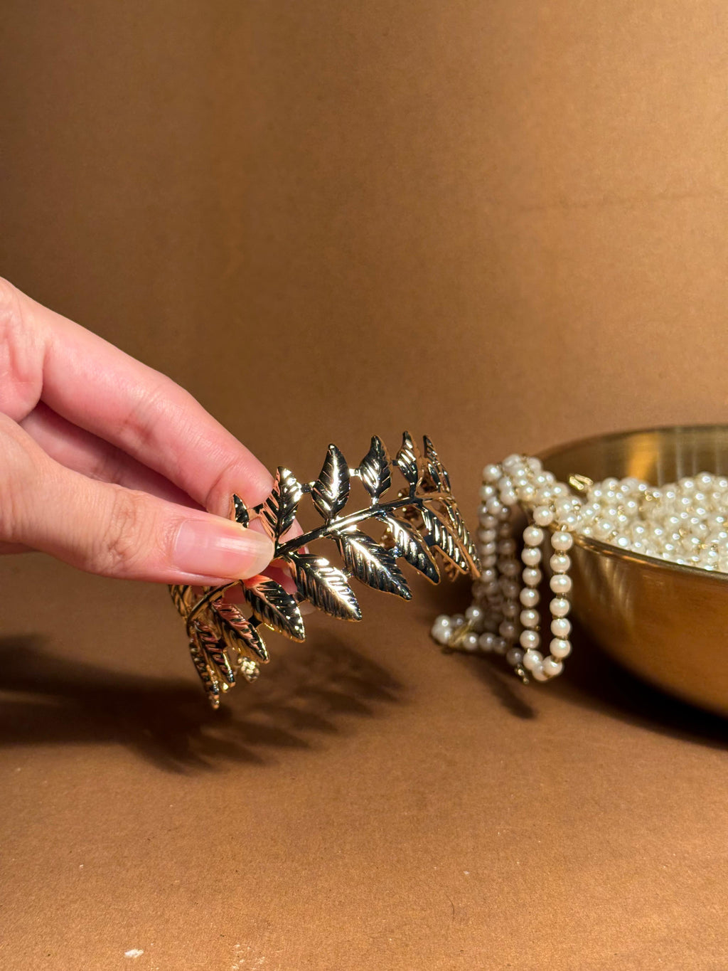 Leaflet Cuff (bracelet) - Gold