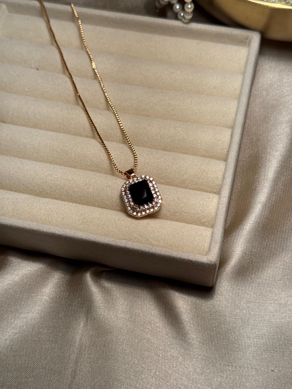 Cushion Pendant Necklace (Black)