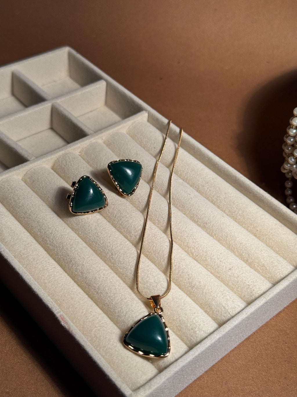 Triangle Pendant Set - Green