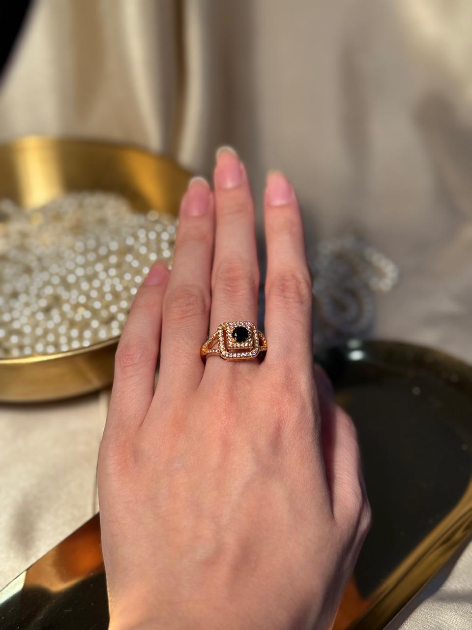 Square Gem Ring Gold - Black