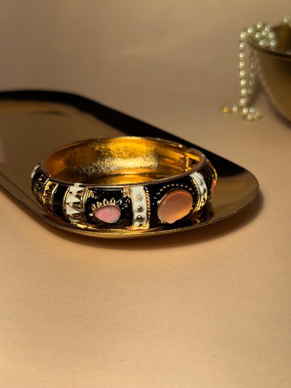 Rangeen Cuff (bracelet) - Pink & Black