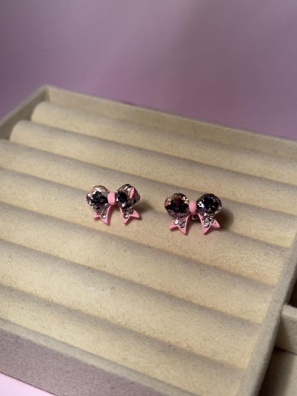 Bow Ties Studs - Light Pink