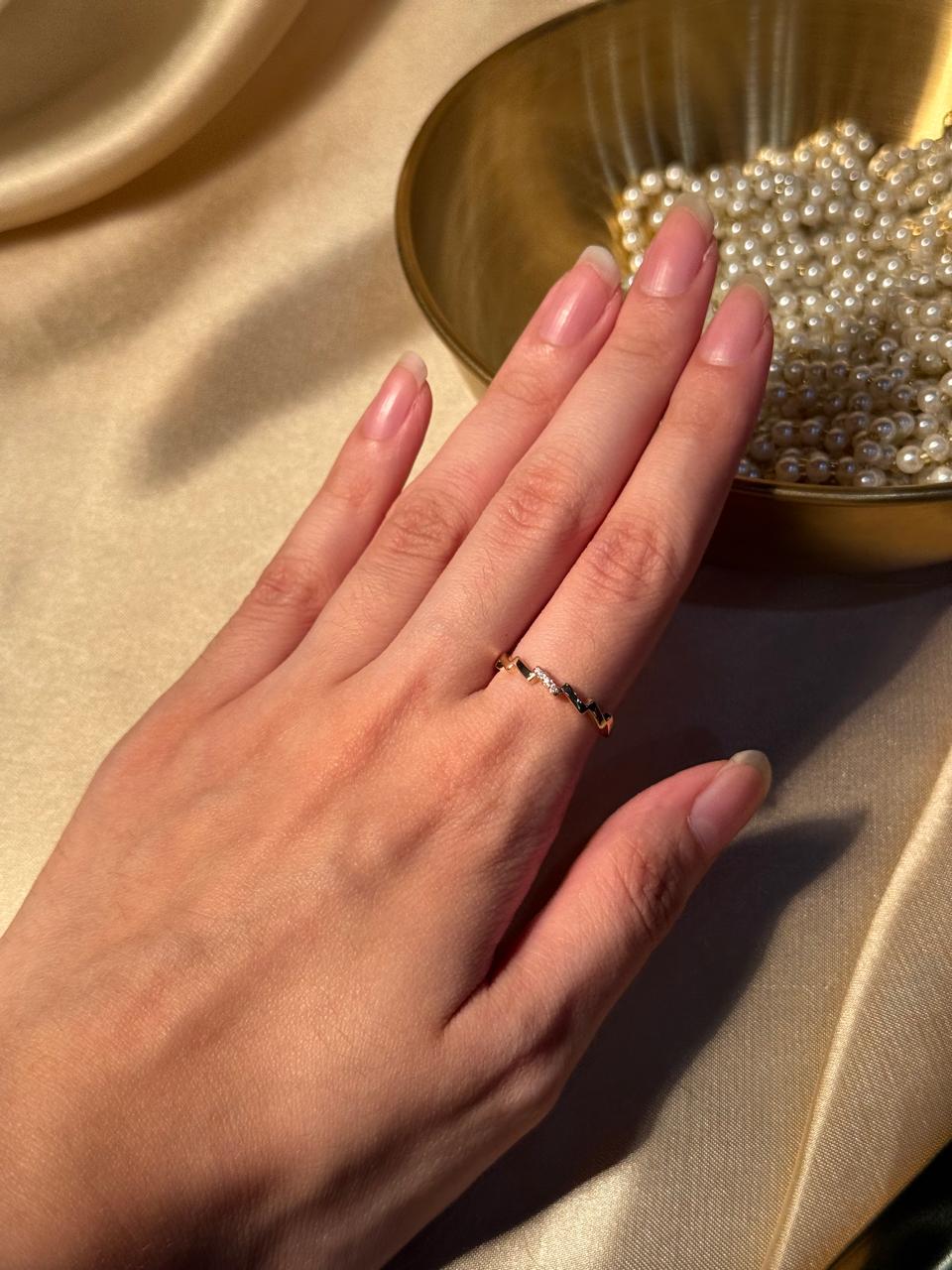 Delicate Ring Gold - 10