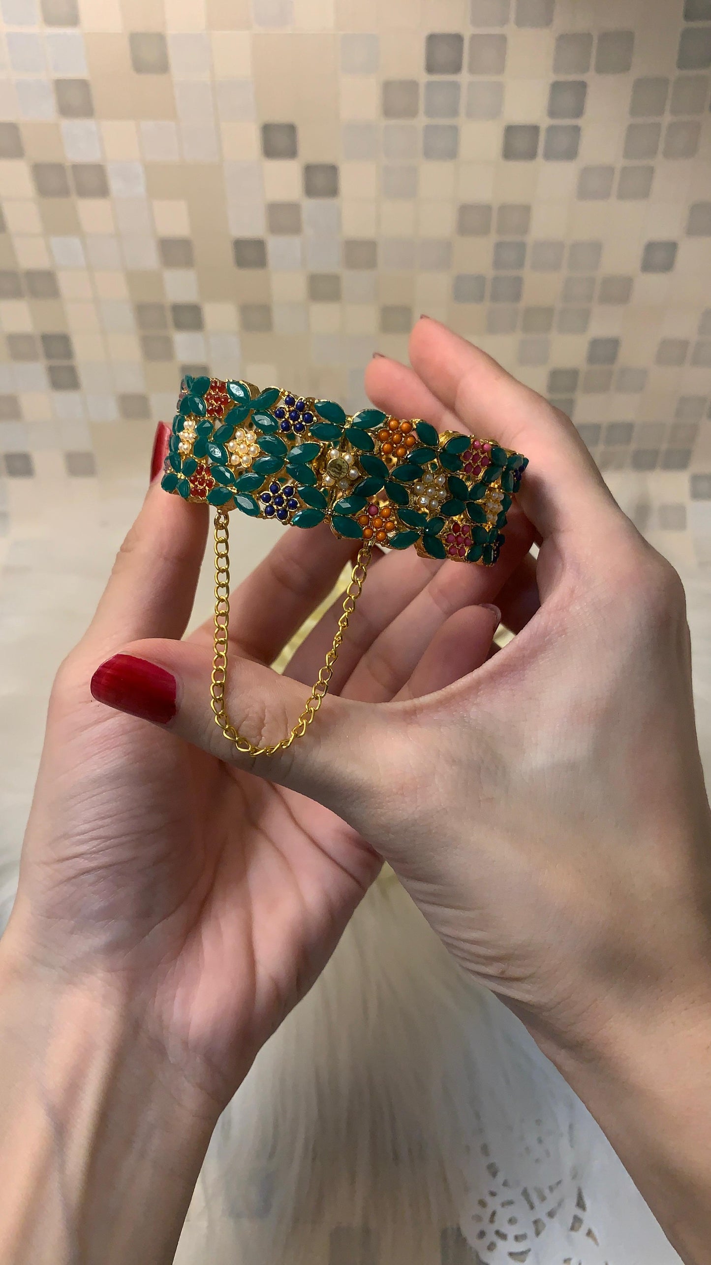 mahenur karra bracelet - Green