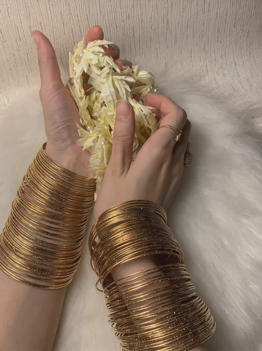 Both hands Gold look (Gold Bangles)