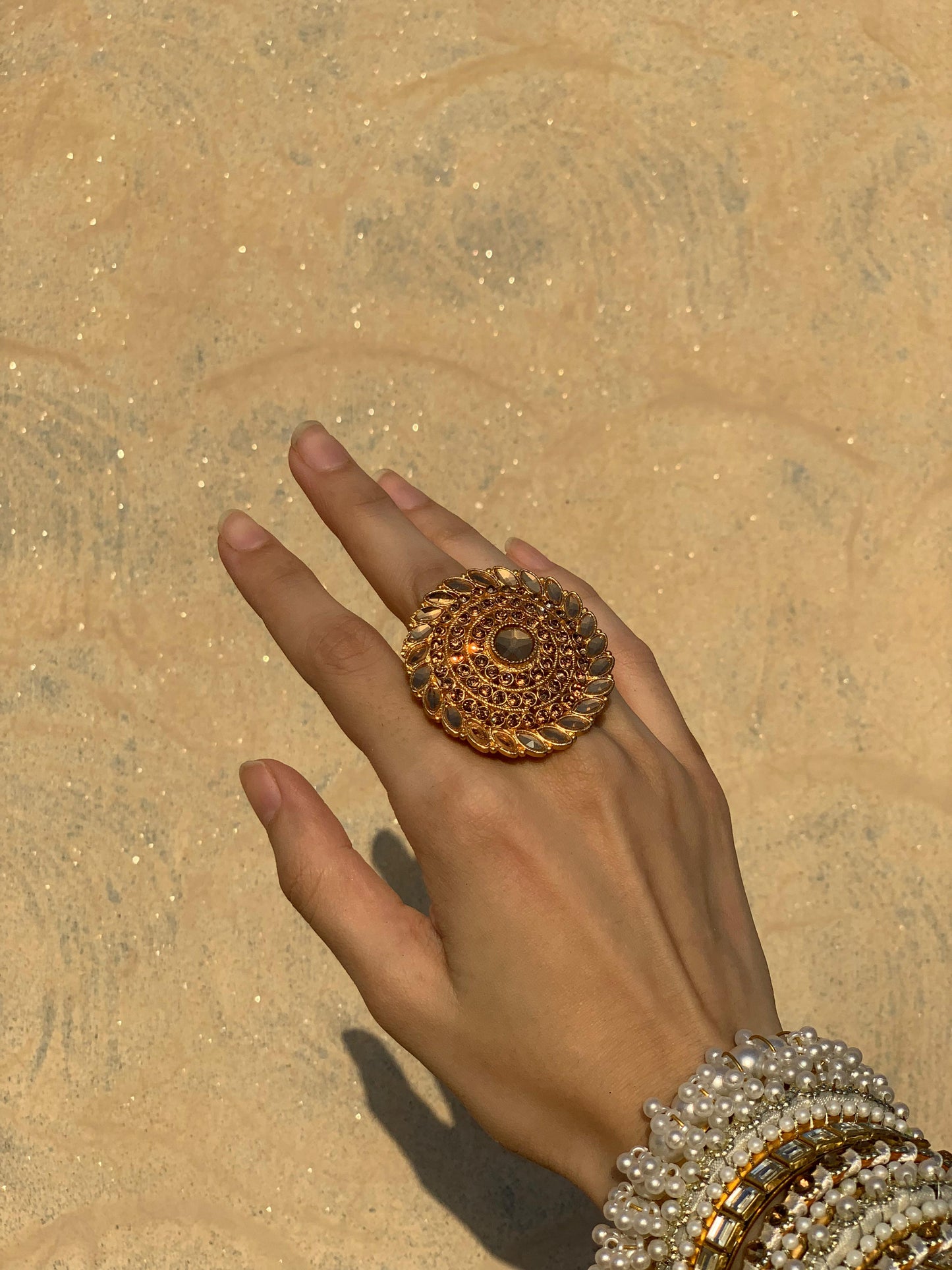 Shehzadi angoothi (Phool) - Gold