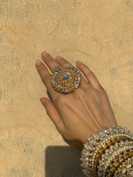 Shehzadi angoothi (kundan) - Gold Silver